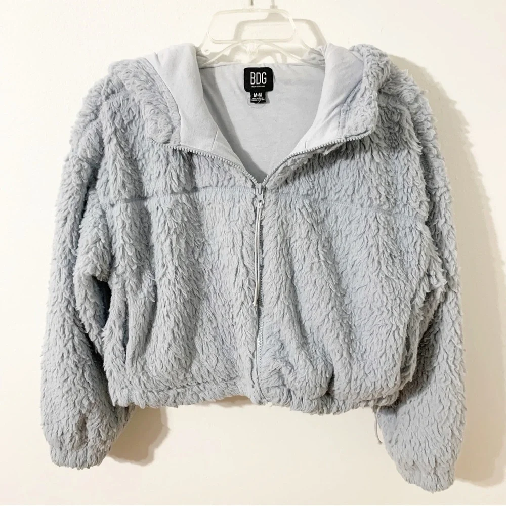 Urban Outfitters BDG Hooded Cropped Fuzzy Sherpa Zip Teddy Jacket Coat Pockets